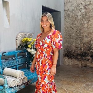 Meet your Posher, Valeria